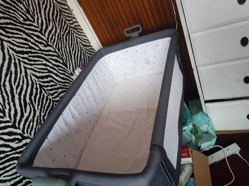 kinderkraft next to me cot